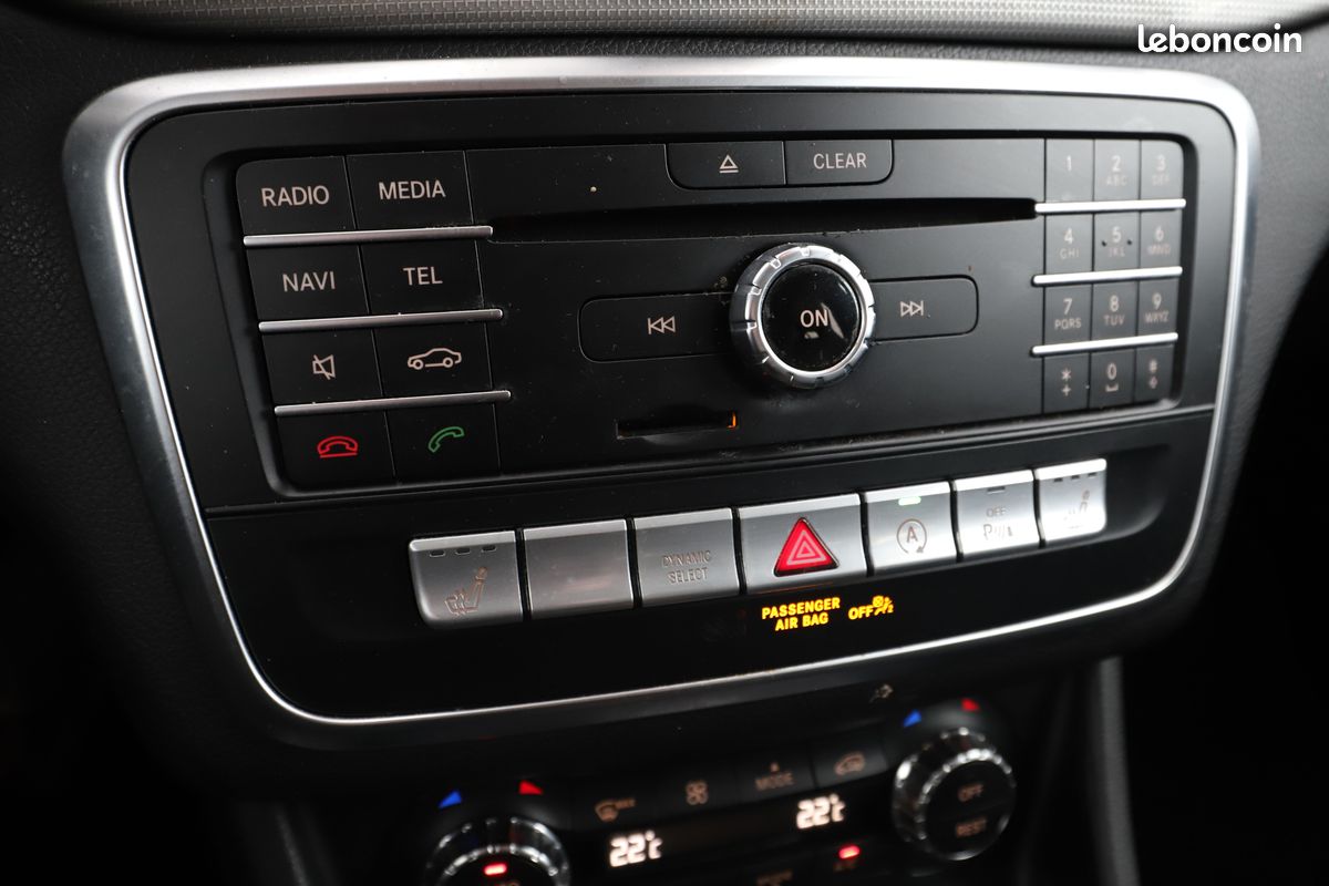 Mercedes-Benz GLA 250 Sensation 7G-DCT 211 ch (image 22)