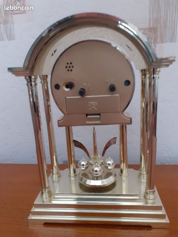 Pendule de table "Basic concept" (image 6)