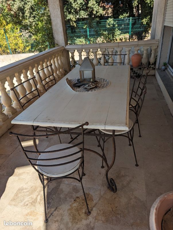 Table fer forgée et plateau chêne (image 3)