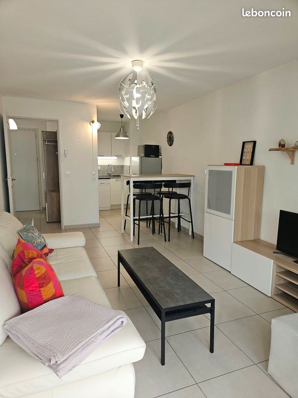 Appartement 2 pièces 42 m² · à Saint-Laurent-du-Var · 42 m² · 1 100 €/mois
