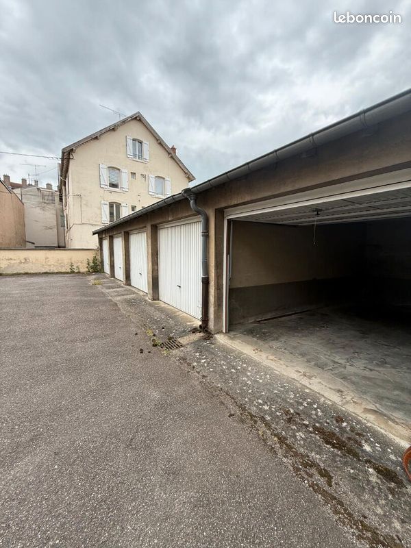 Parking/box NANCY · 85 €/mois
