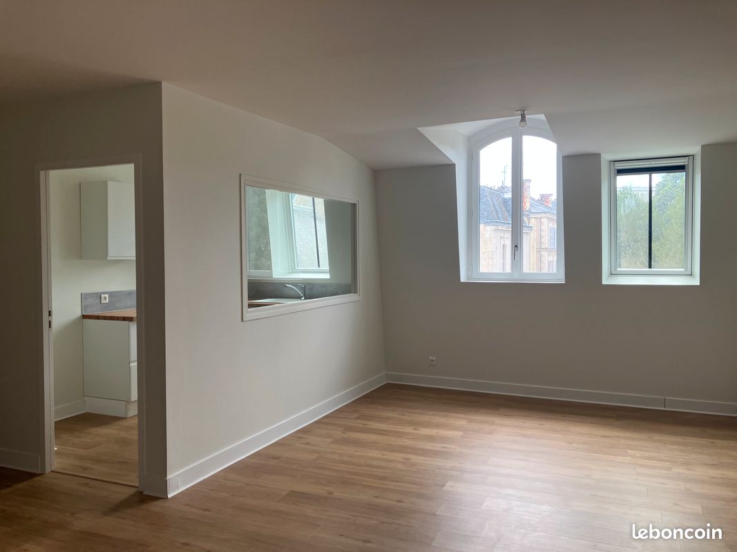 Appartement 4 pièces 88 m² · à Poitiers · 88 m² · 1 025 €
