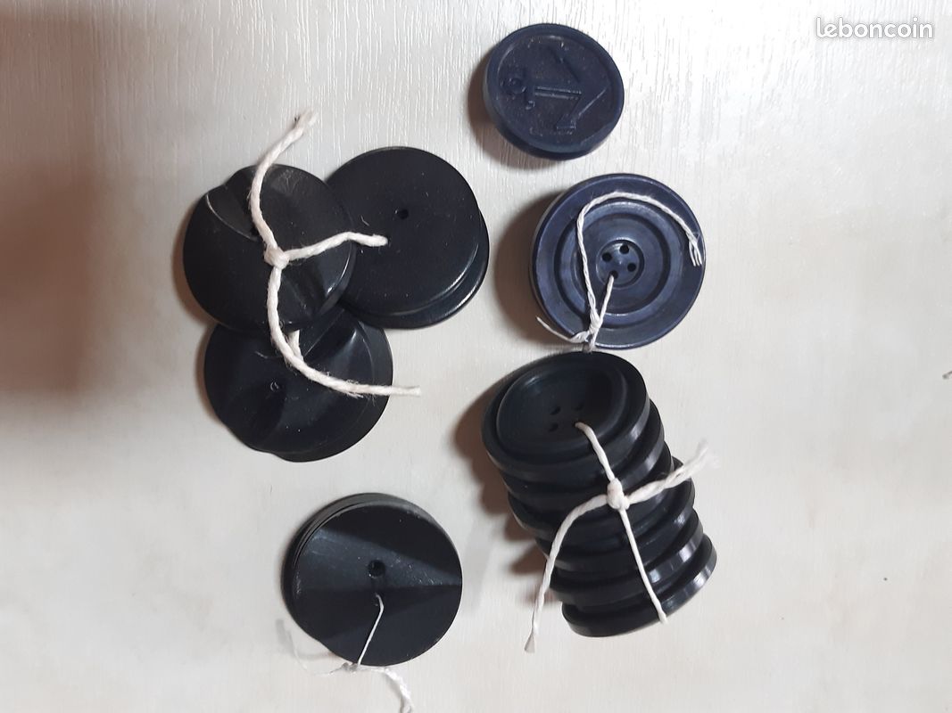 Lot De 8 Boutons Vintage En Plastique Noir - Diamètre 26mm - Pour Couture, Déco