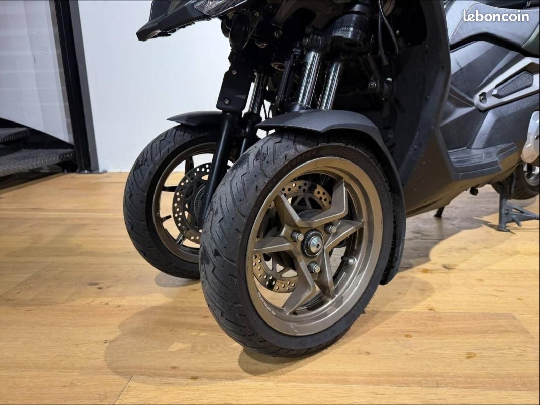 Kymco CV3 550 - (image 17)