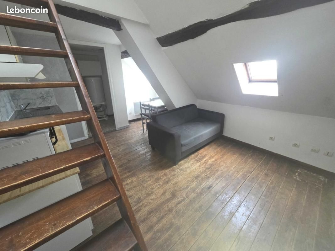Appartement 1 pièce 14 m² · à Saint-Étienne-du-Rouvray · 14 m² · 370 €