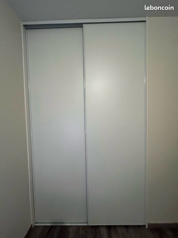Portes de placards coulissantes (image 1)