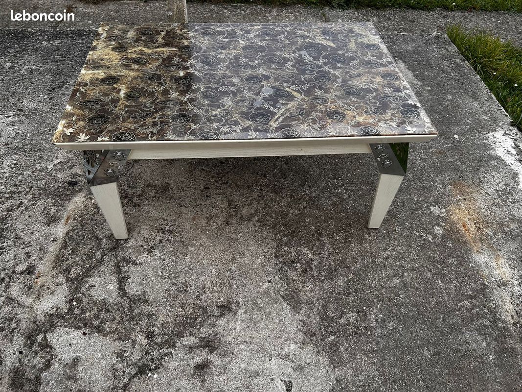 Table a manger (image 1)