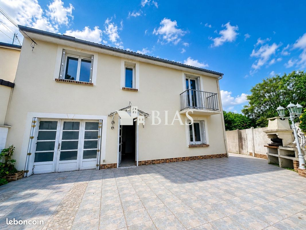 Maison 6 pièces 128 m² · au Petit-Quevilly · 128 m² · 294 900 €