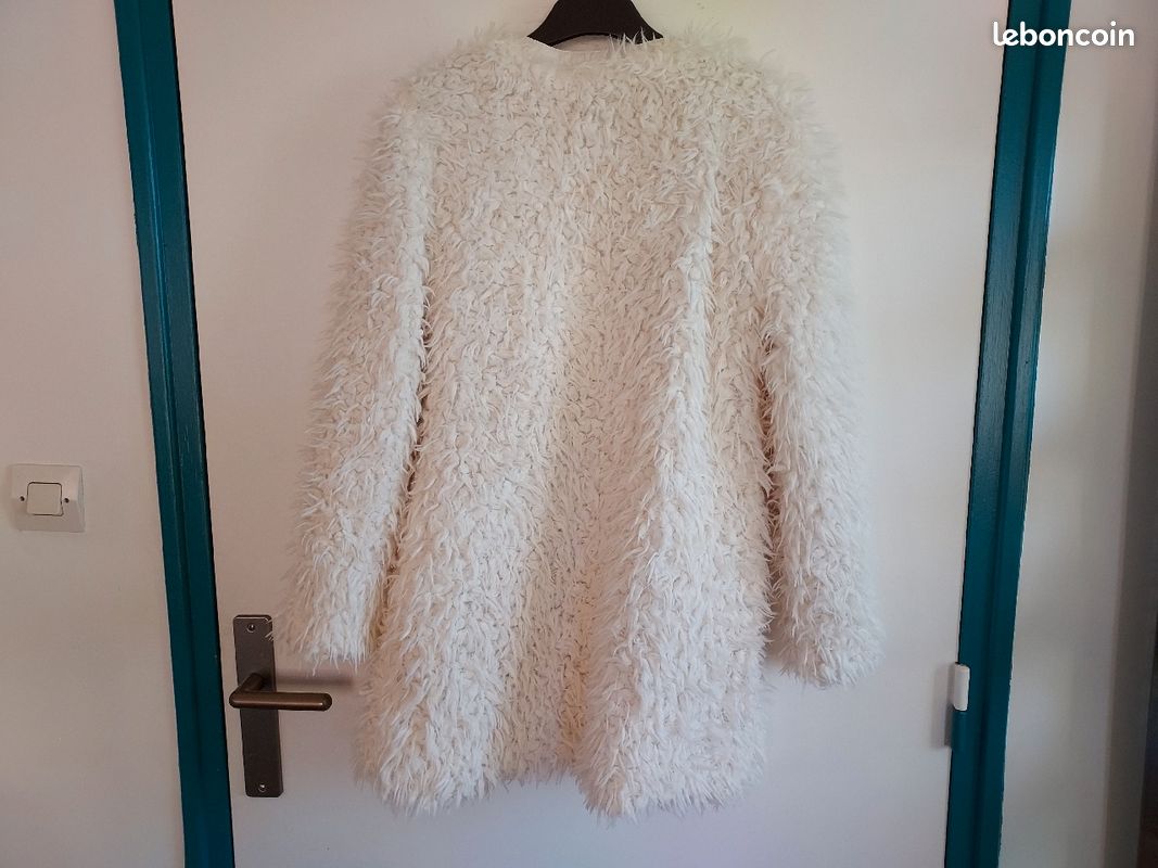 Manteau en fausse fourrure taille S/M (image 6)