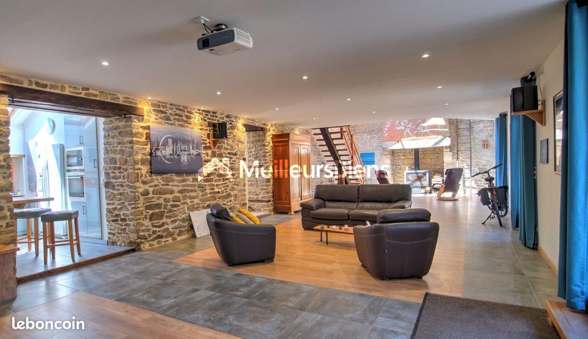 Maison 10 pièces 287 m² · à Arzano · 287 m² · 520 000 €
