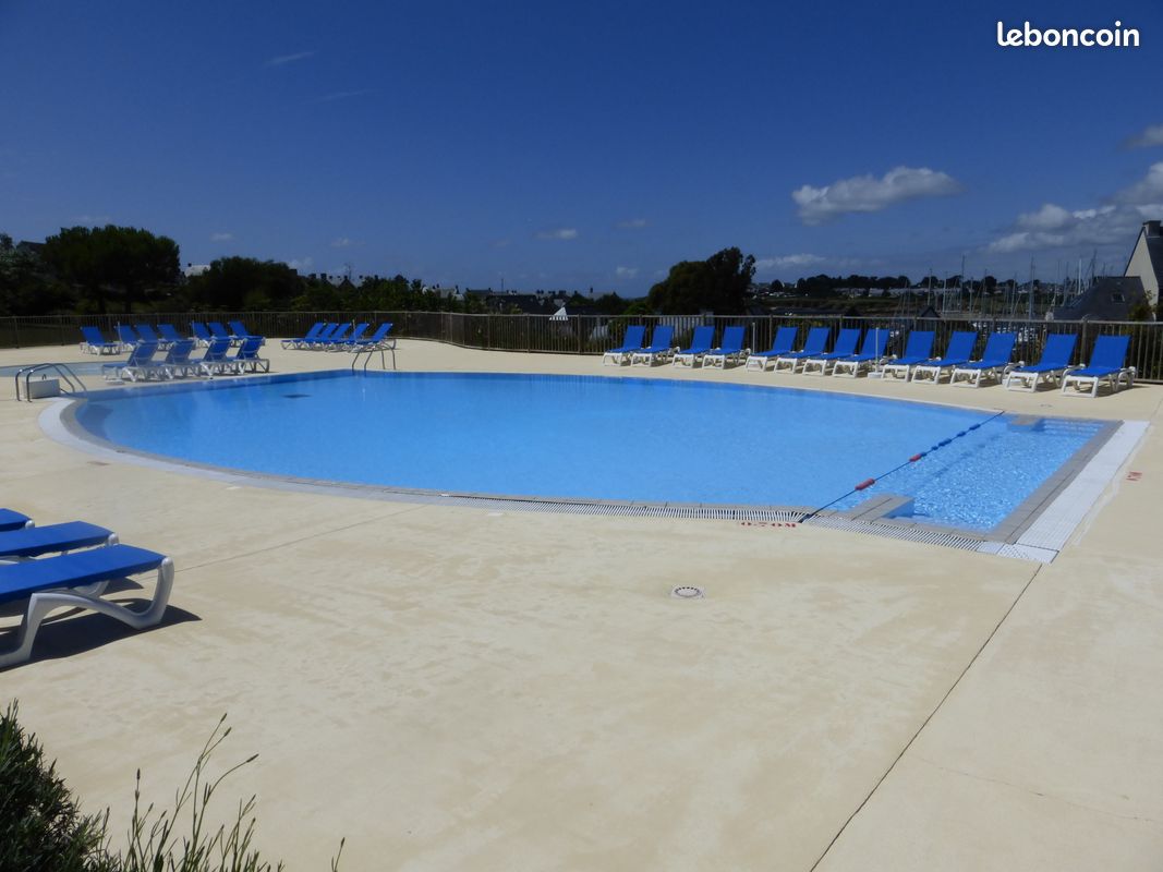 Plage, piscine, port, commerces (image 10)