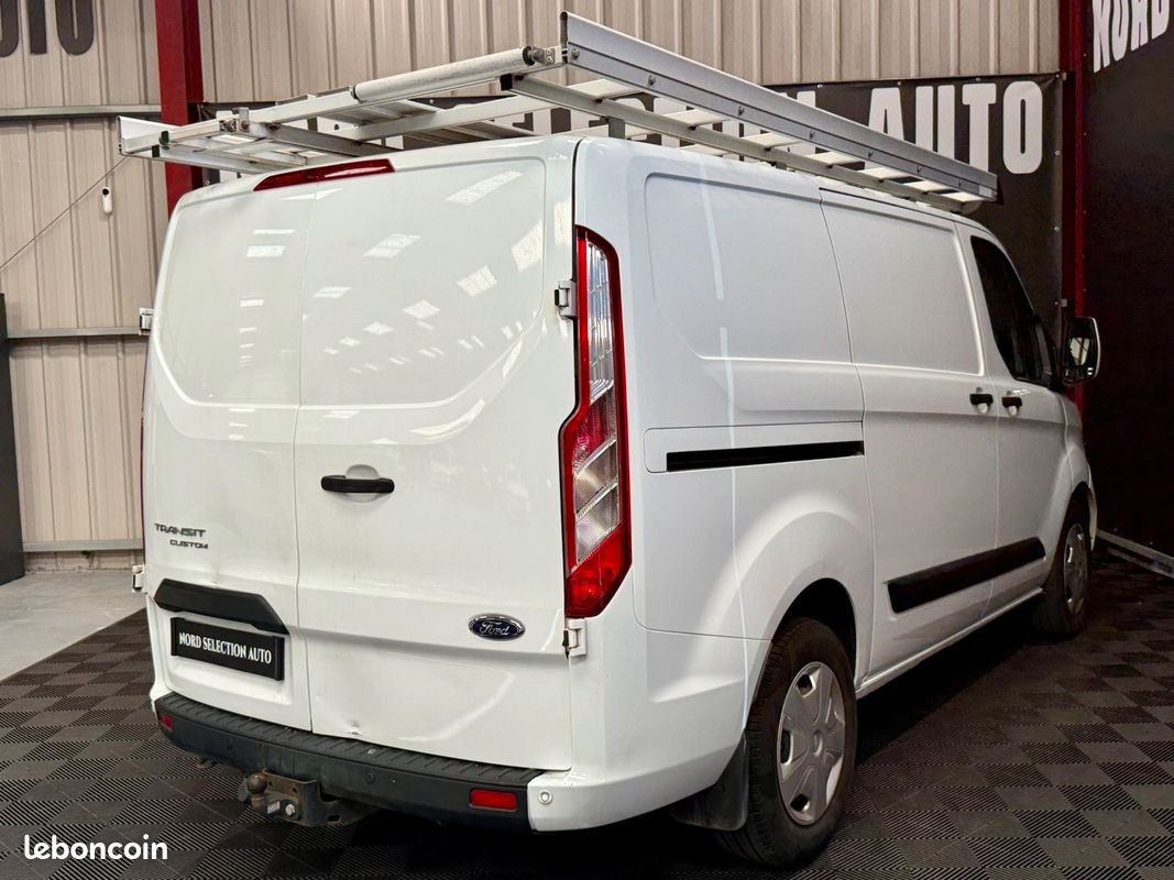 FORD TRANSIT CUSTOM L1 H1 2.0 130 CH BVA6 CLIM / GPS / GALERIE / REGULATEUR / TVA RECUPERABLE 158.453km (image 2)