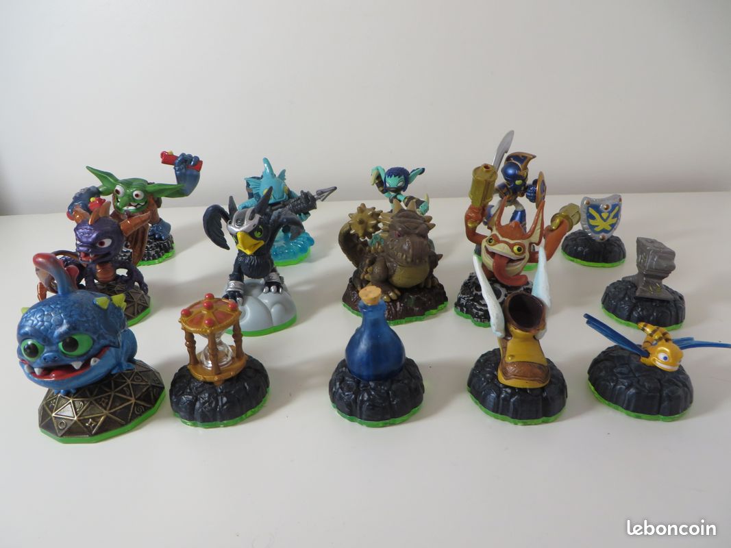 Lot De 21 Figurines Skylanders – Activision – Occasion – Collection