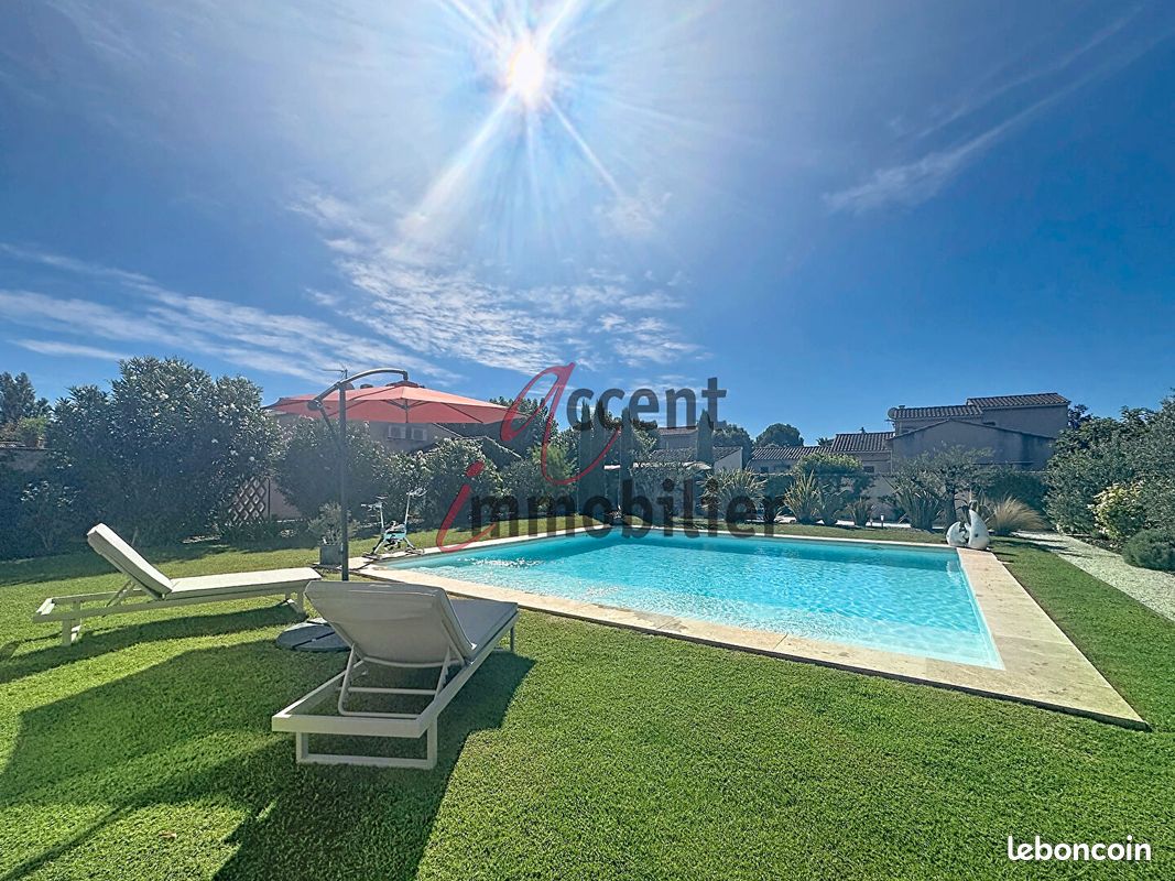 Maison 5 pièces 110 m² · à Mollégès · 110 m² · 576 000 €