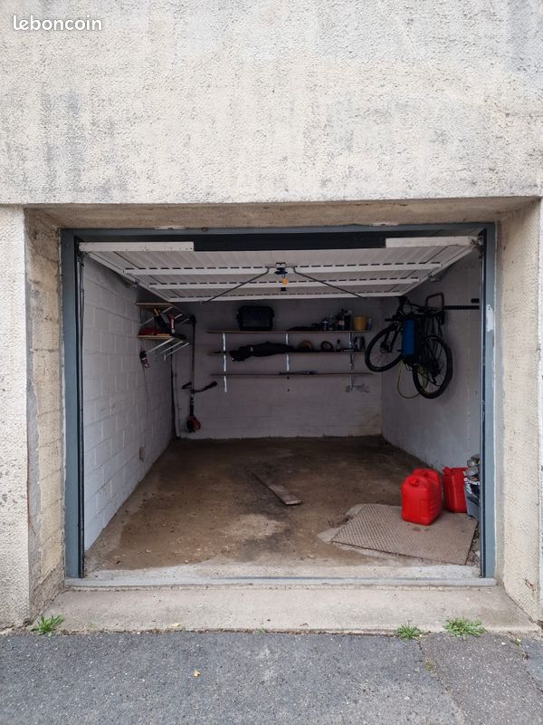 Garage Box individuel - Cergy Village · 25 000 €