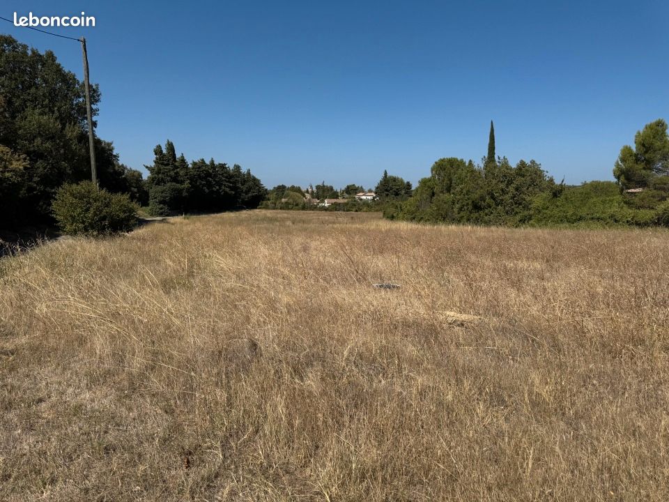 Terrain 450 m² Serignan Du Comtat · à Sérignan-du-Comtat · 85 000 €