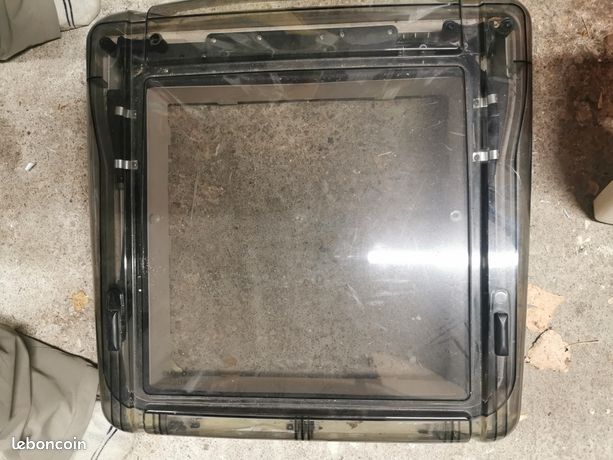 Lanterneau REMIS Pour Camping-Car – Commande Manivelle – Blanc – Encastrement 700x500