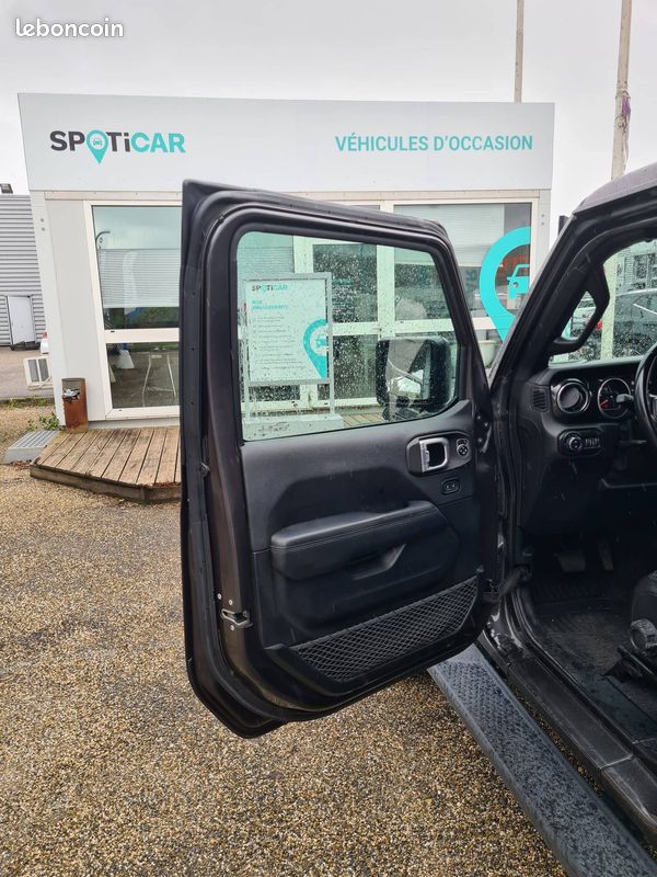 JEEP Wrangler Unlimited 2.2 l MultiJet AdBlue 200 ch 4x4 BVA8 Night Eagle (image 19)