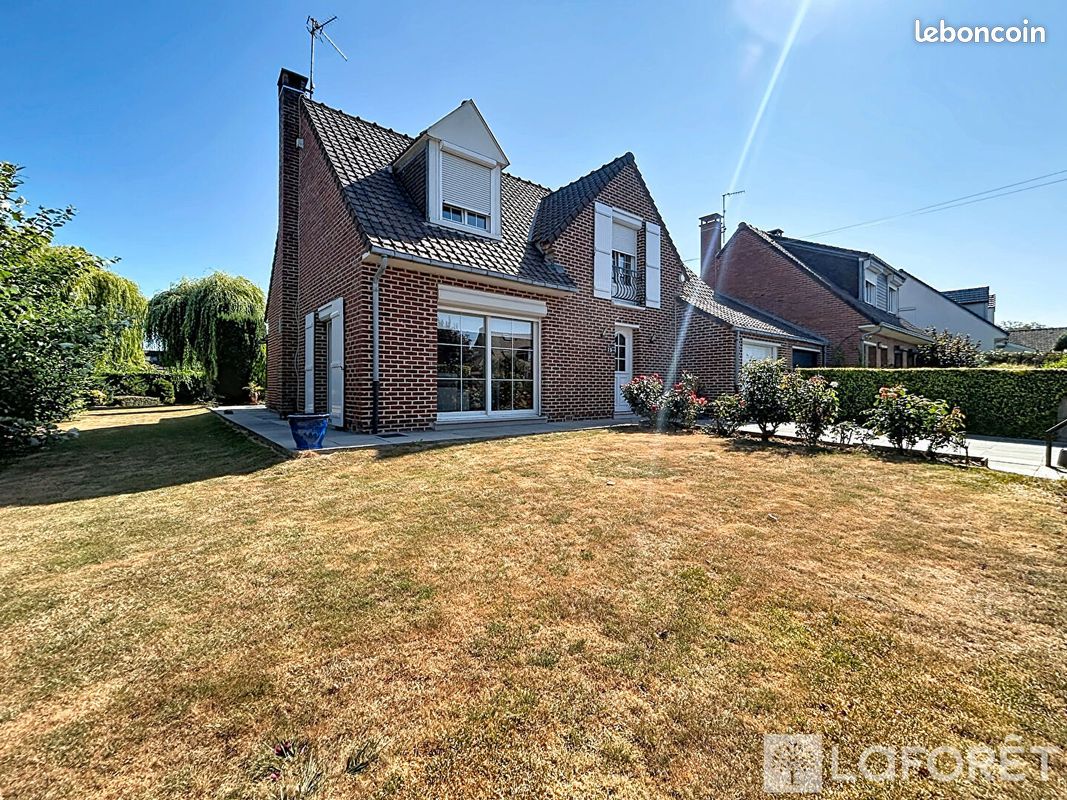 Maison 5 pièces 146 m² · à La Chapelle-d'Armentières · 146 m² · 399 000 €