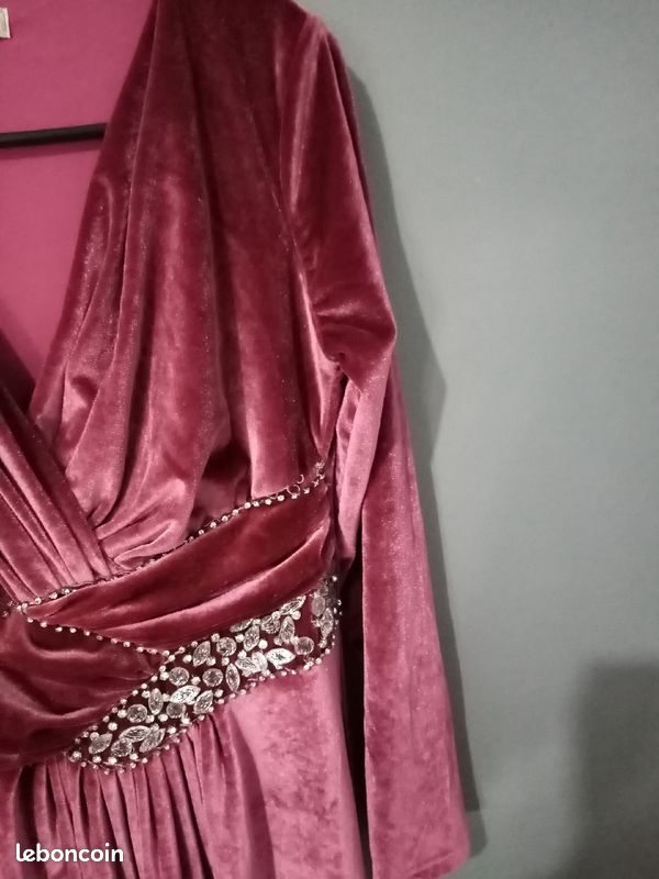 Belle robe oriental neuf (image 2)