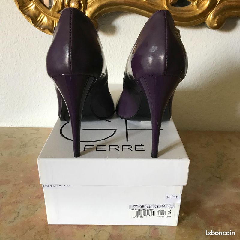 Escarpins Gianfranco Ferré Femme – Talons Aiguilles Rouge, Pointure 37, Cuir Vernis, Occasion