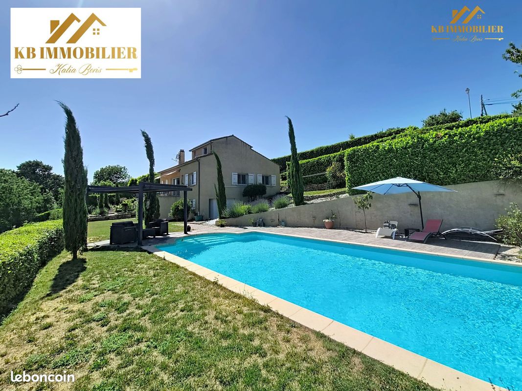 Maison 6 pièces 134 m² · à Lyas · 134 m² · 399 500 €
