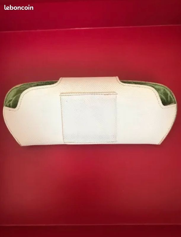 Étui lunettes Lacoste (image 2)