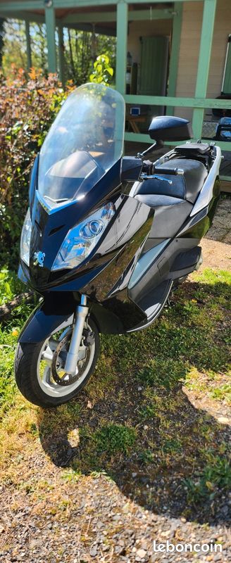 Peugeot satelis 125 (image 1)