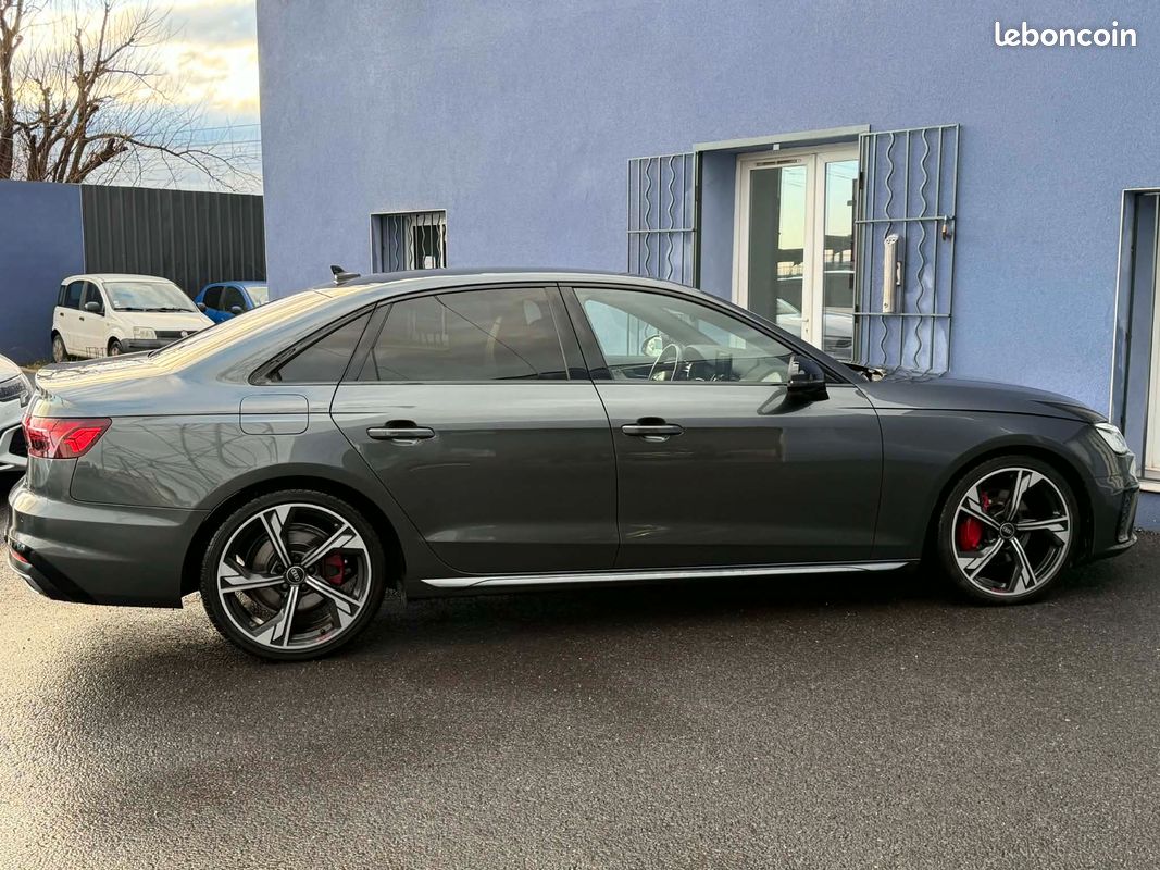 AUDI A4 40 TDI 204 S tronic 7 QUATTRO S Edition (image 8)