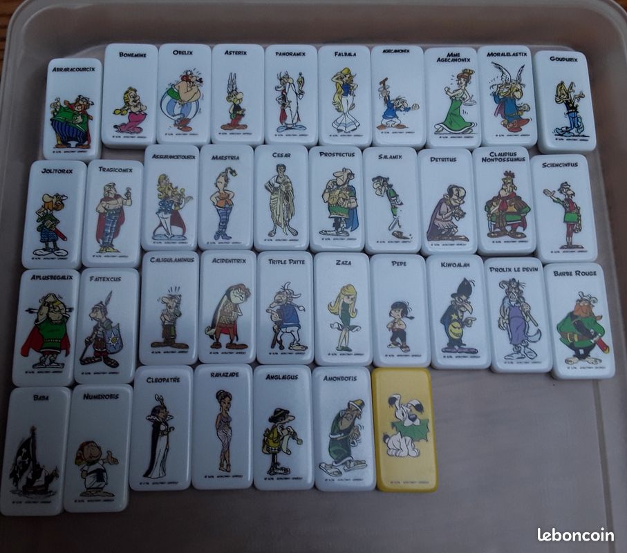 Jeu De Dominos Astérix - Collection Complète 40 Pièces + Plateau Métal Auchan (TBE)