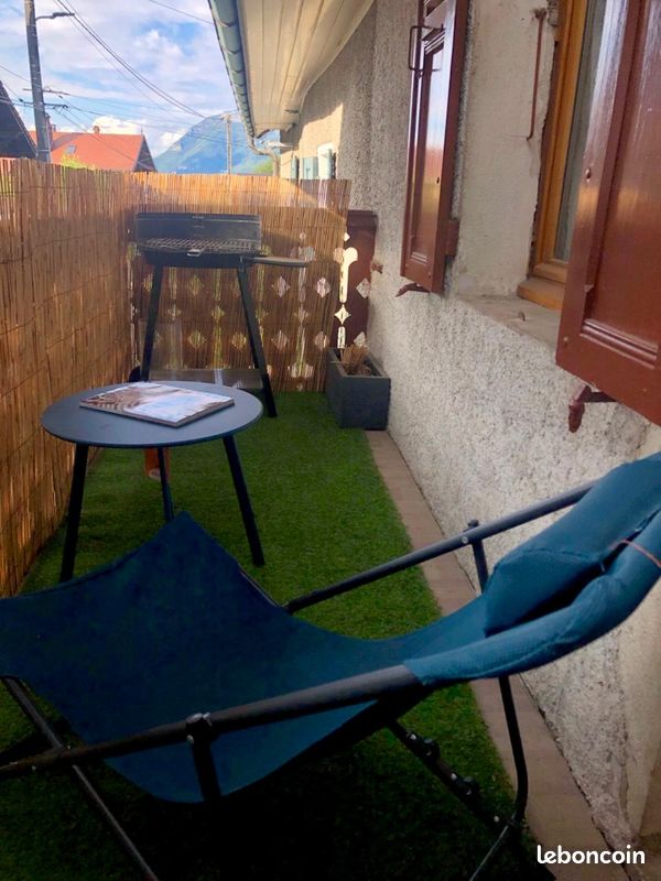 Appartement atypique 84m2 au calme dans le vieux St jorioz, avec 2 balcons et petit garage (image 5)