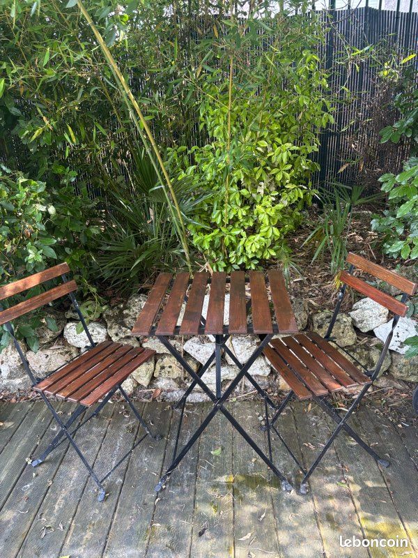 Table de jardin (image 1)