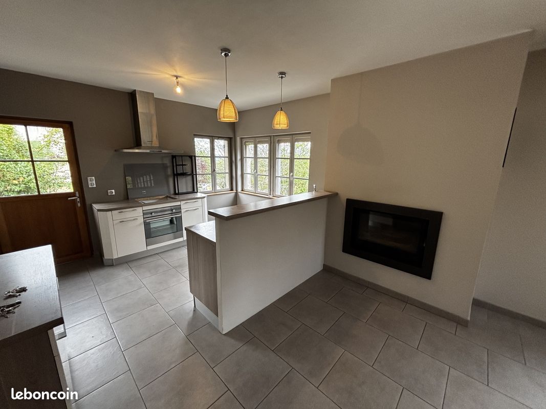Maison 4 pièces 100 m² · à Autun · 100 m² · 950 €/mois