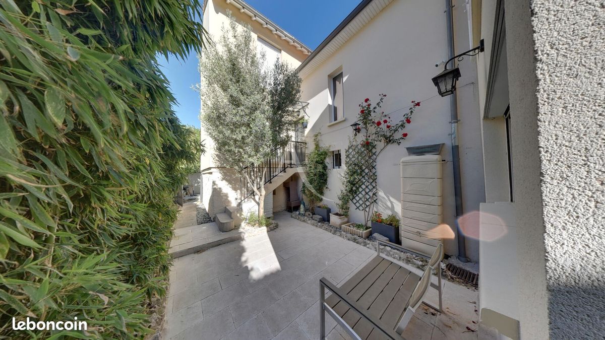 Maison 6 pièces 122 m² · à Bry-sur-Marne · 122 m² · 688 000 €