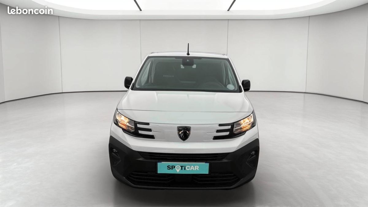 Peugeot Partner FOURGON M 650 KG BLUEHDI 130 S&S EAT8 (image 2)