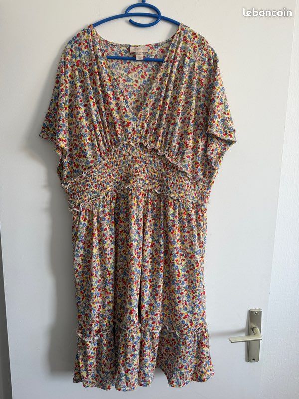 Robe fleurie Only curve taille M ASOS (image 1)