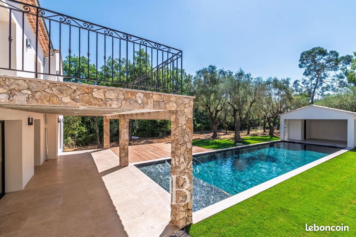 Villa 7 pièces 239 m² (image 23)