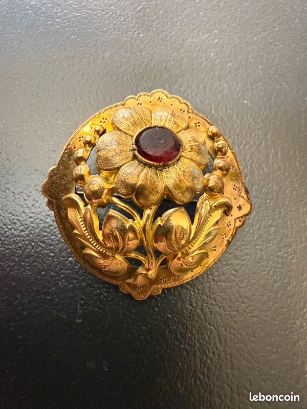 Broche Ancienne Plaquée Or Avec Poinçon D'orfèvre AB - Diamètre 33mm, Fermoir Piston, Occasion