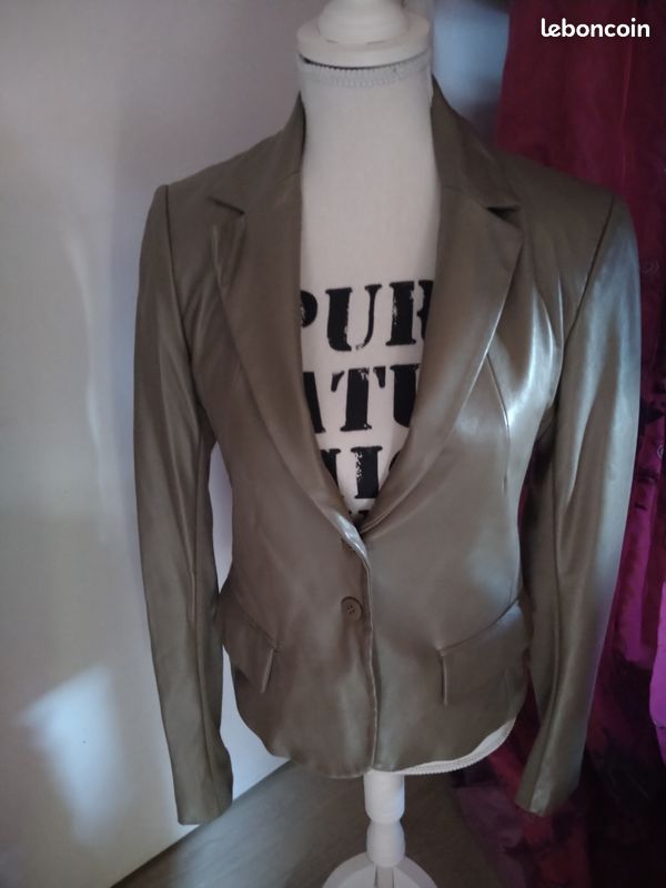 Veste femme neuve taille S (image 1)
