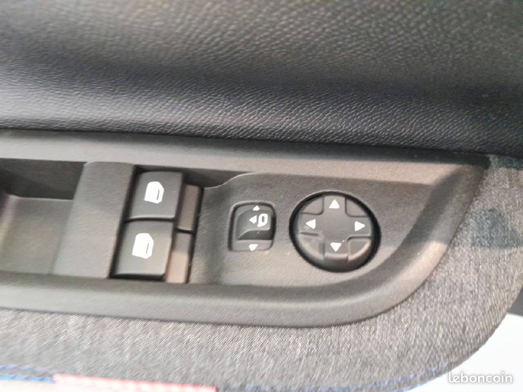 CITROEN C3 Hybride 110 ch Automatique Plus (image 13)