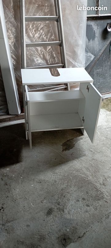 Meuble bas (image 1)