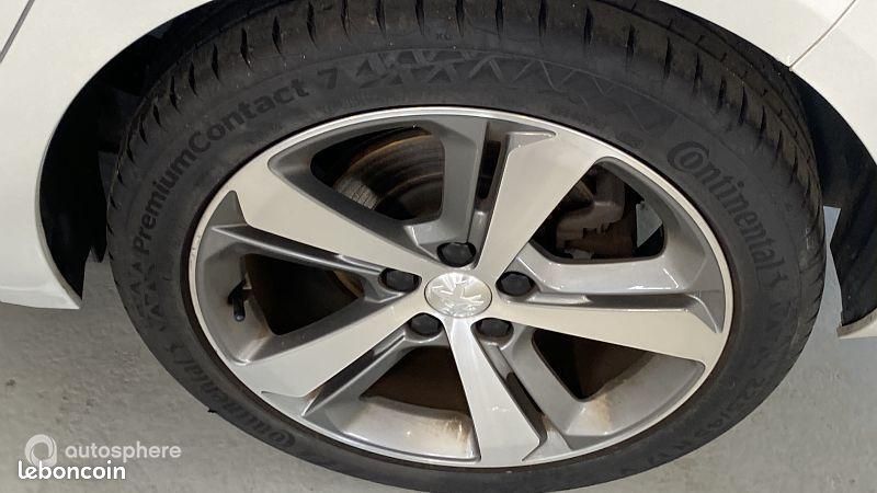 Peugeot 308 1.5 BlueHDi 130ch S&S Allure EAT8 (image 17)