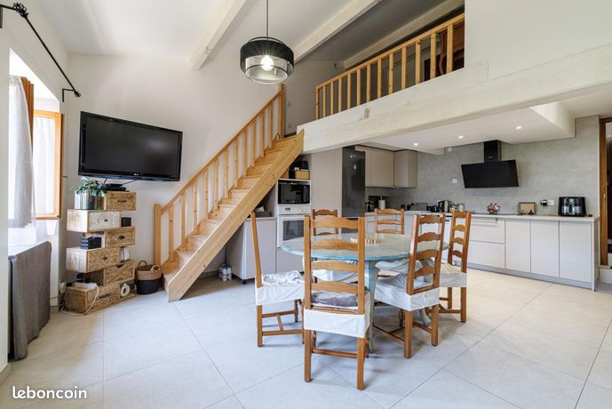 Maison 8 pièces 292 m² — 11