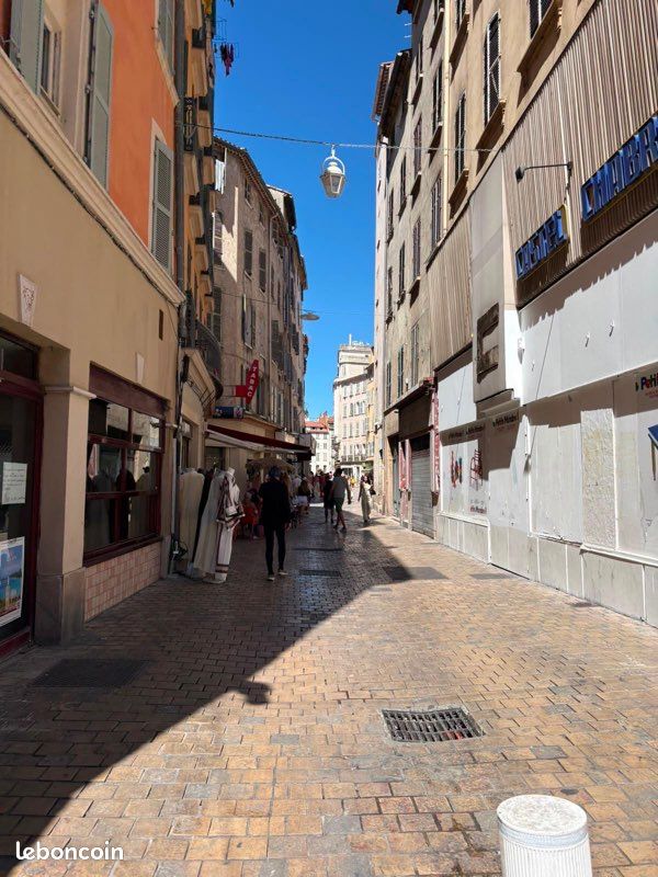 Local commercial 1 pièce 35 m² · à Toulon · 35 m² · 25 000 €