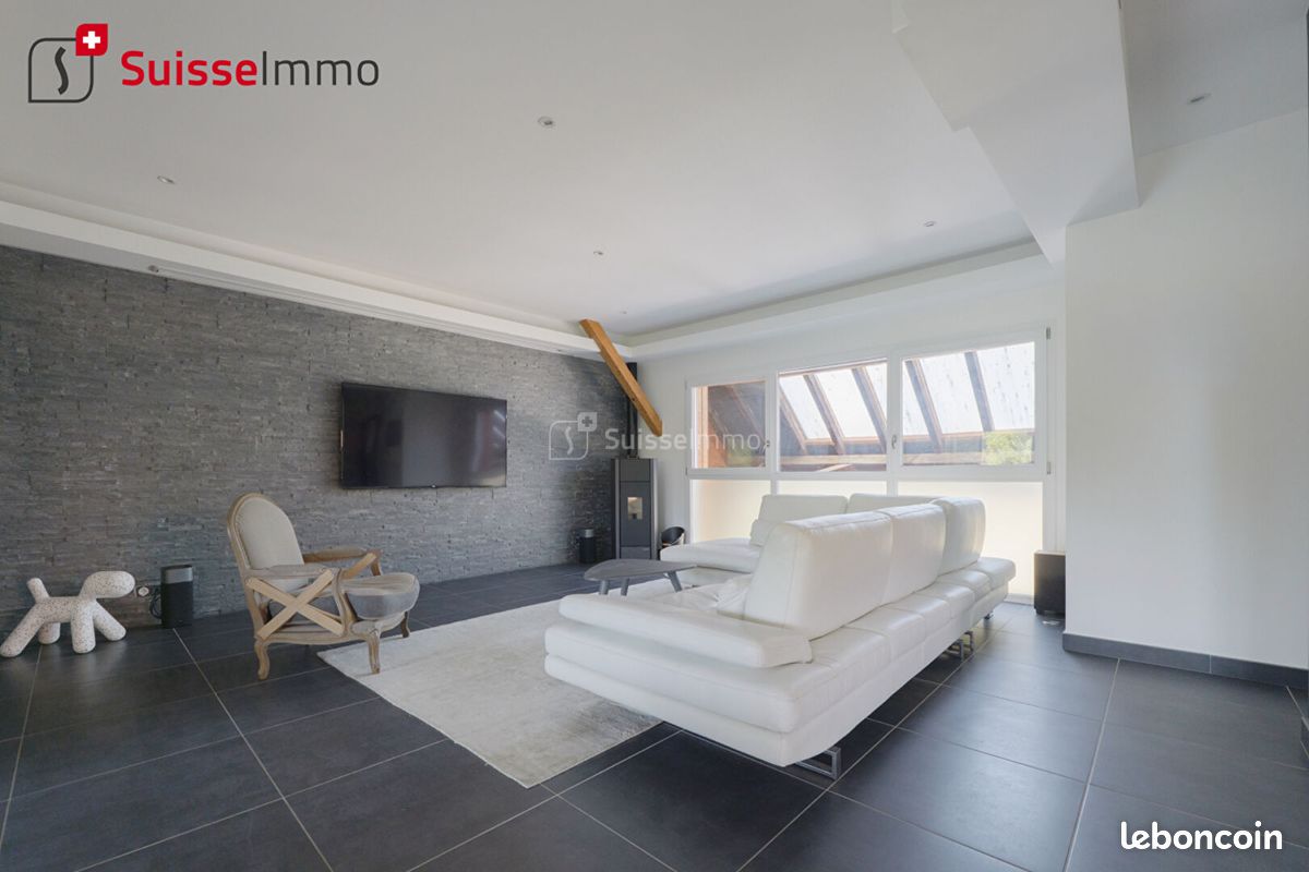 Appartement 5 pièces 188 m² · à Bourogne · 188 m² · 369 000 €
