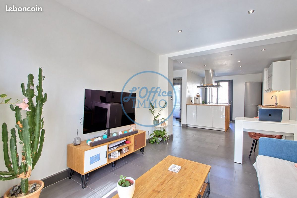 Appartement 3 pièces 51 m² · à Hyères · 51,4 m² · 235 000 €