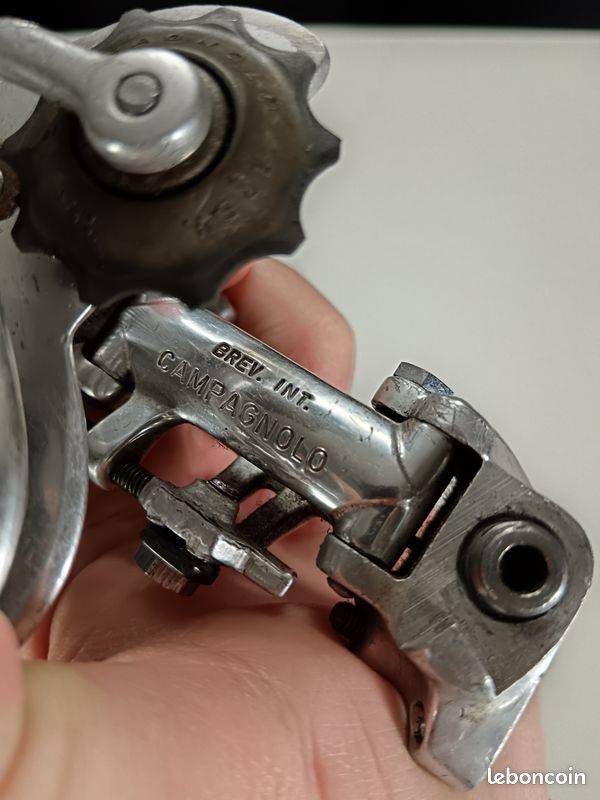 Campagnolo Nuovo Record Rear Derailleur: 1020/A - Patent 1985 (Near