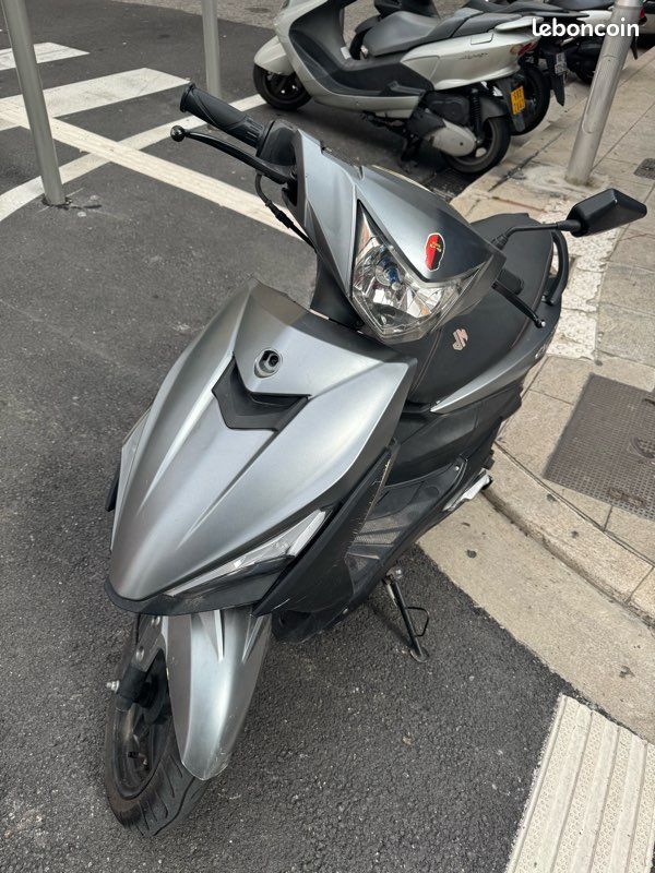 Scooter JM EVOLIS 50cc Motos