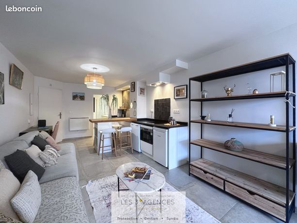 Studio 1 pièce 38 m²