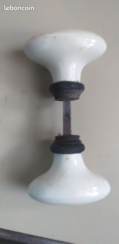 Ancienne poignée de porte porcelaine blanche (image 1)